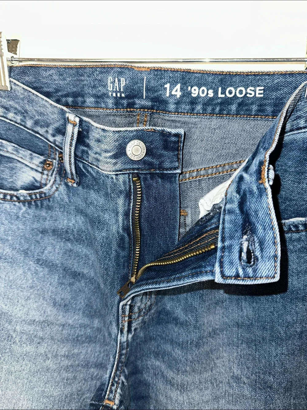 GAP Teen 90’s Loose Denim Jeans in Medium Wash